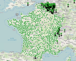 Carte de France avec des points qui recense les écoles dans lesquelles des enseignant·es sont formé·es à l'école dehors